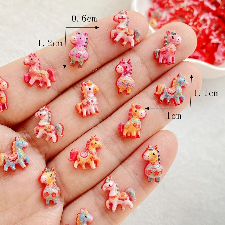50 Pezzi Mini Statuette in Res - Art Craft New Year recensione e prezzo