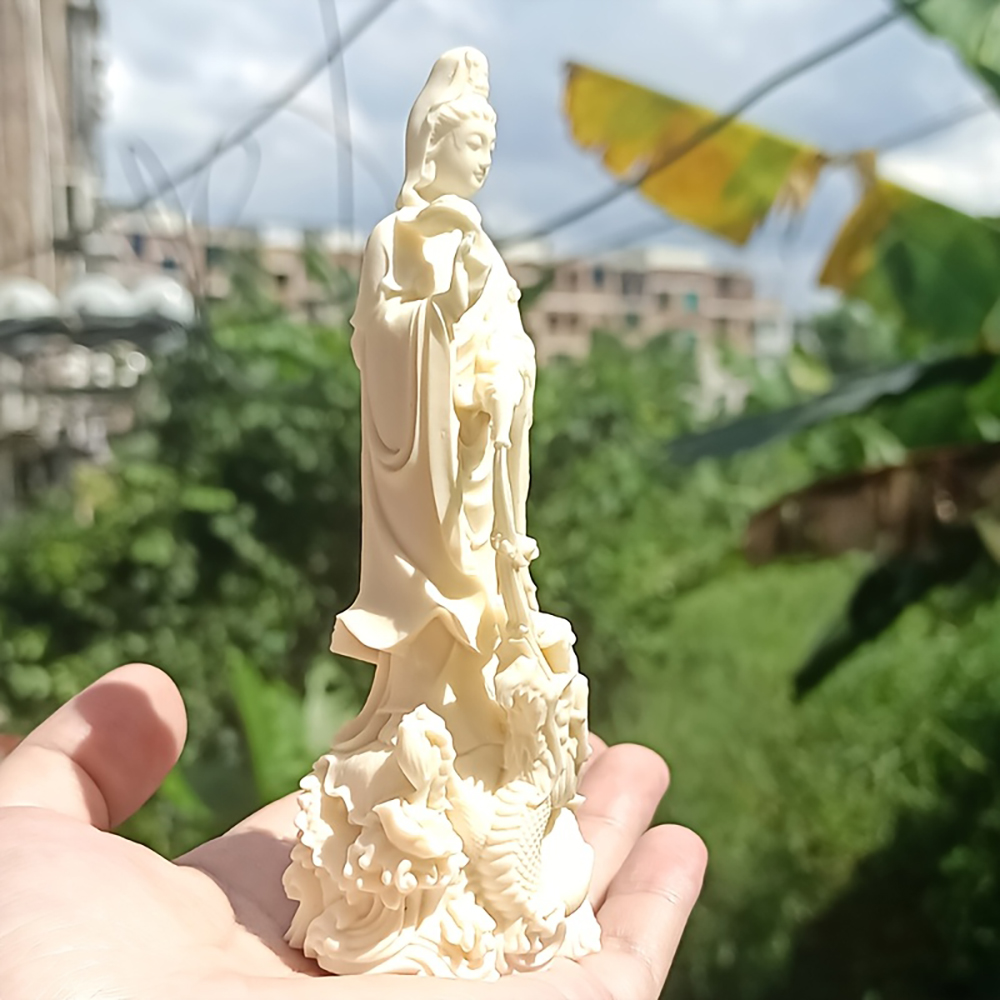 Statua di Buddha Guanyin in Re - Art Craft New Year recensione e prezzo